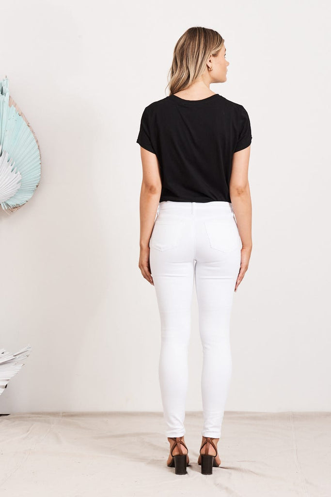 Brooklyn Mid Rise Jeans In White Denim - St Frock (Dev)