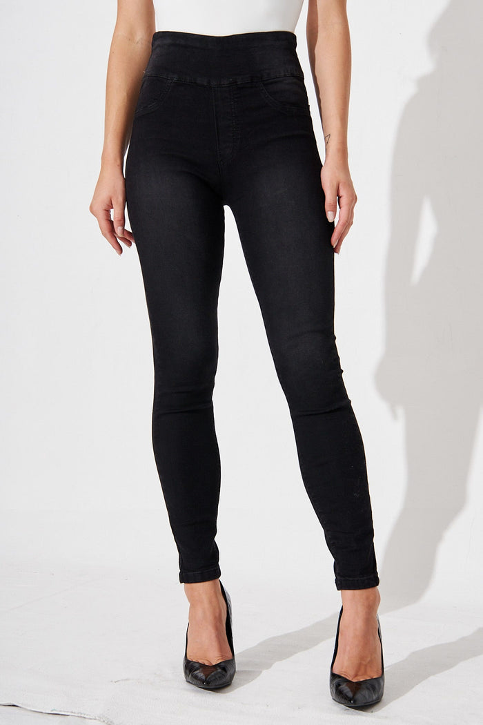 Avia Stretch Jeans In Black Denim - St Frock (Dev)