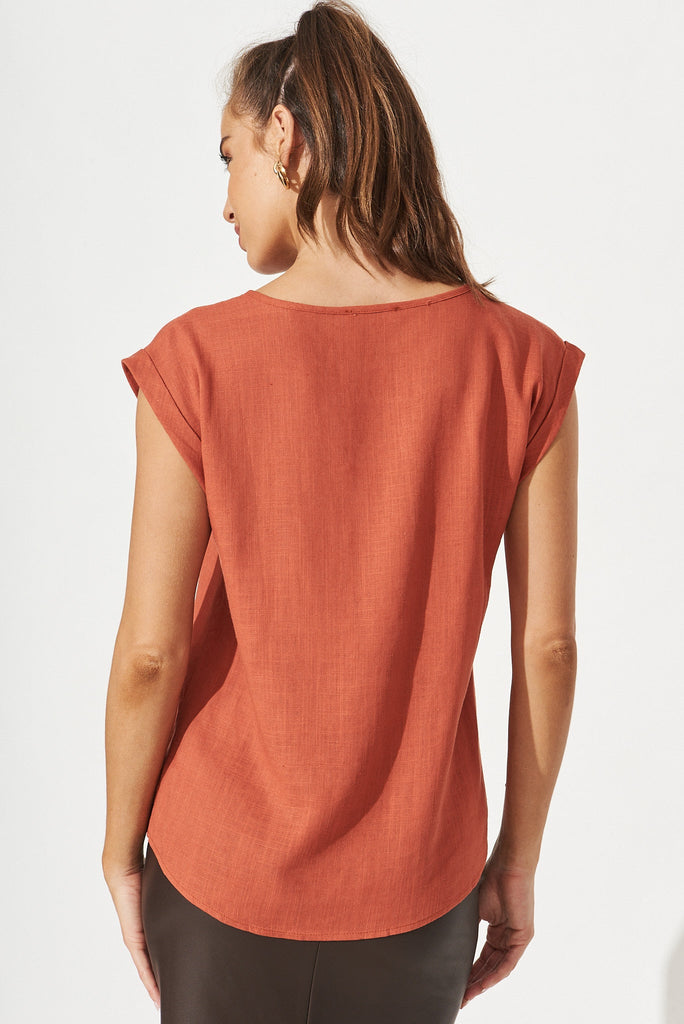 Rejina Top In Rust Linen Blend - Back