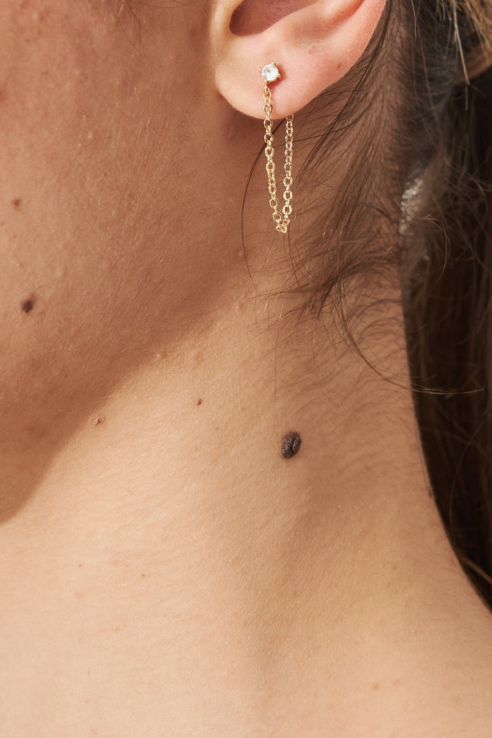 August + Delilah Mystic Chain Stud Earrings in Gold - Detail