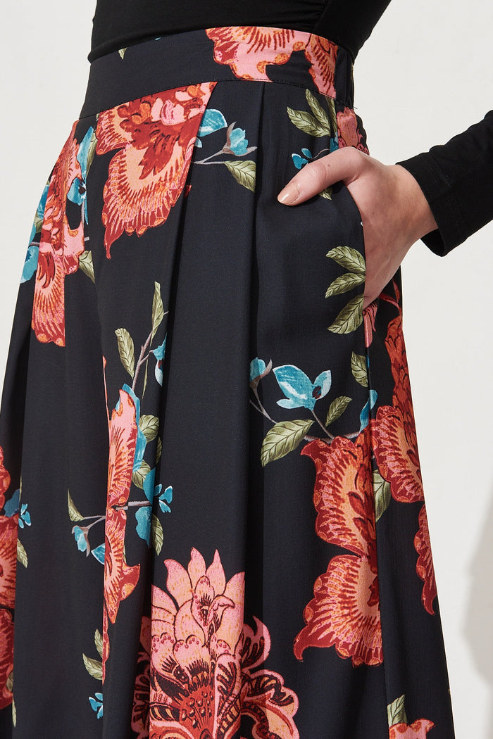 Mollie Pants In Black With Red Floral - Detail