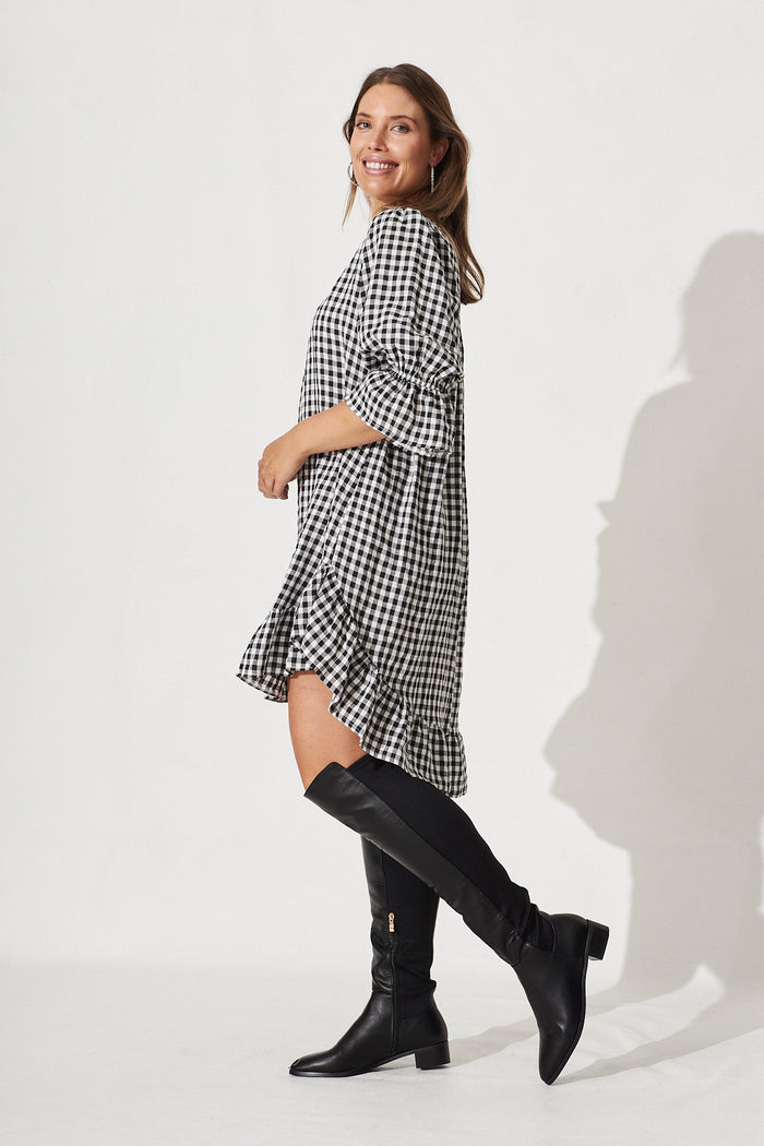 Loveline Dress In Black With White Gingham - Side