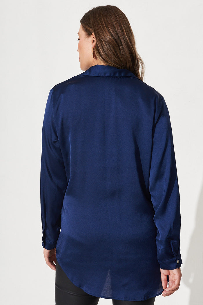 Dash Shirt In Navy Satin - Back