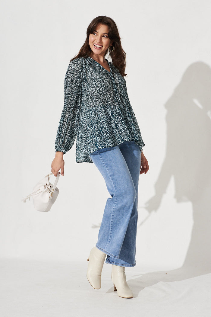 Margaret Denim Wide Leg Jeans In Light Denim - Full Length