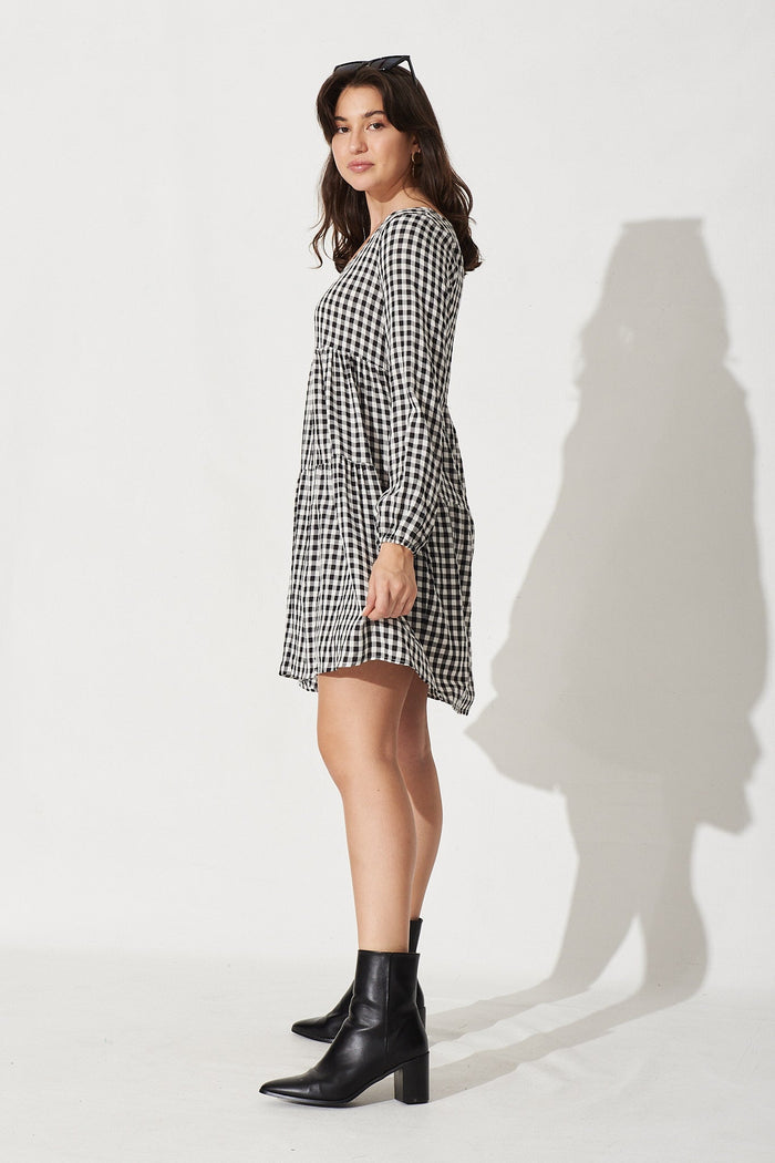Hanne Smock Dress In Black Gingham - Side