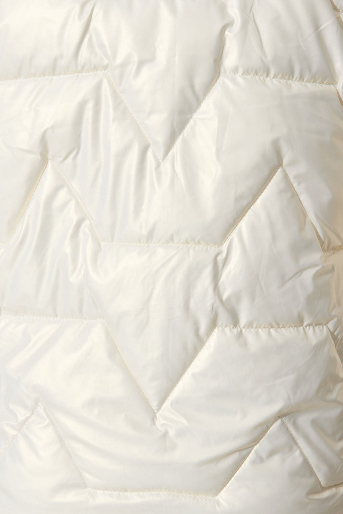 Ontario Puffer Jacket In White - Fabric