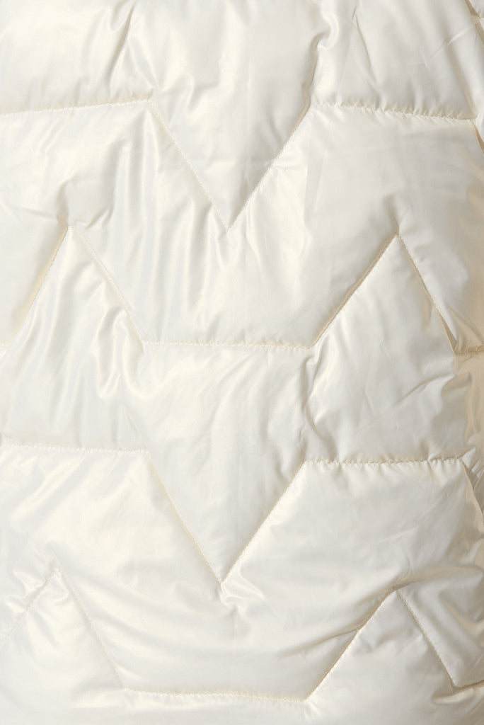 Ontario Puffer Jacket In White - Fabric