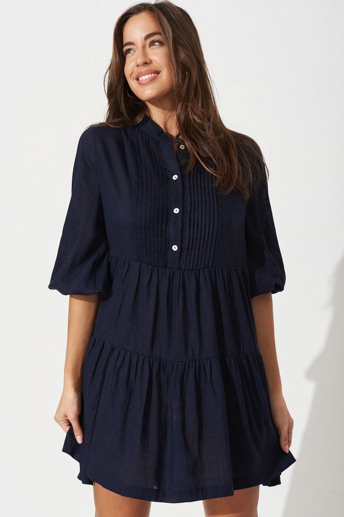Caracelle Smock Dress In Navy Linen Blend - St Frock (Dev)