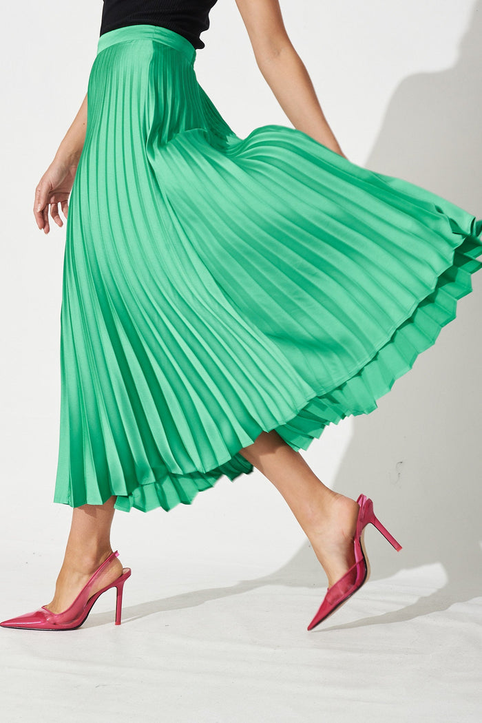 Allie Midi Pleat Skirt In Green Satin - St Frock (Dev)