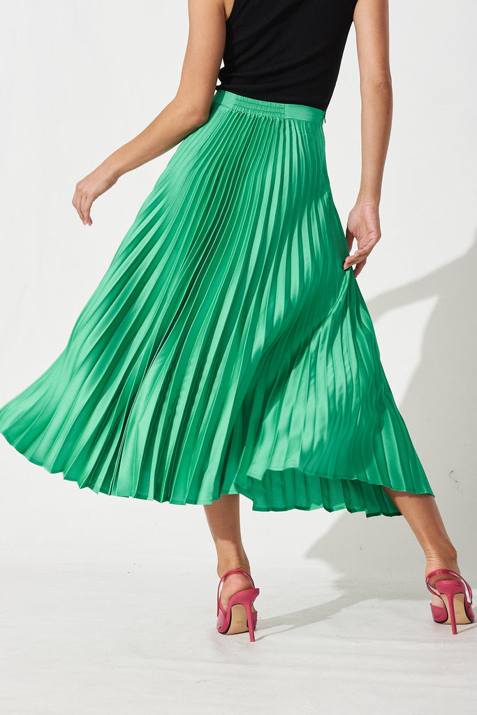 Allie Midi Pleat Skirt In Green Satin - St Frock (Dev)