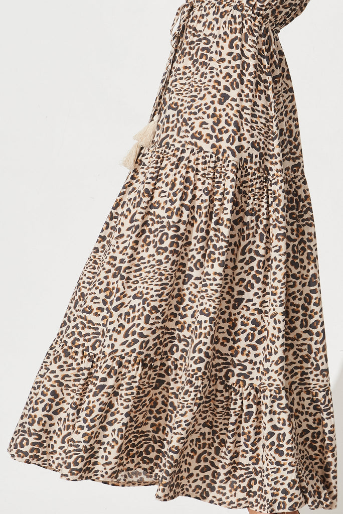 Elxi Maxi Dress in Brown Leopard Print - Detail