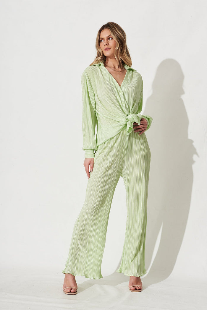Sherida Shirt In Mint Plisse - Full Length Styling