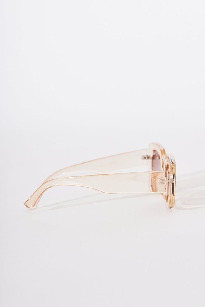 August + Delilah Gianni Sunglasses In Beige - St Frock (Dev)