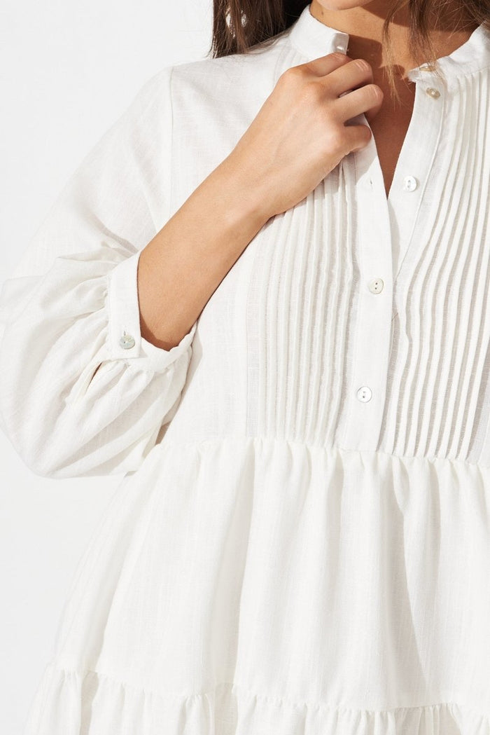 Caracelle Smock Dress In White Linen Blend - St Frock (Dev)