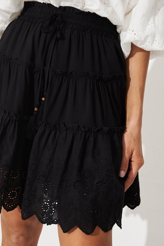 Hillie Skirt In Black Broderie - detail
