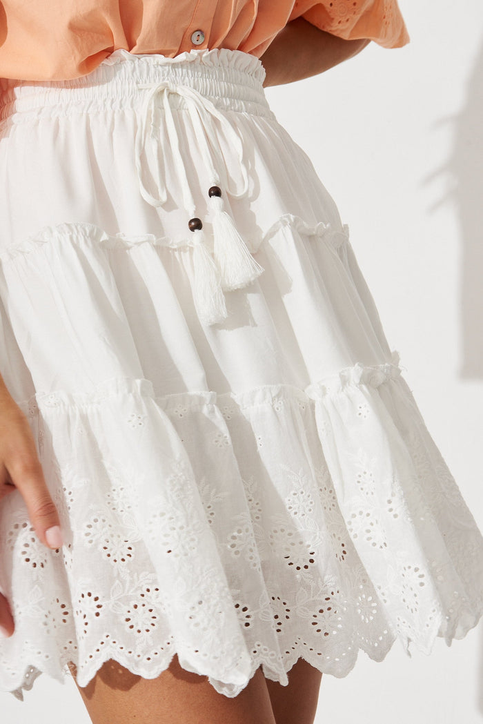 Hillie Skirt In White Broderie - detail