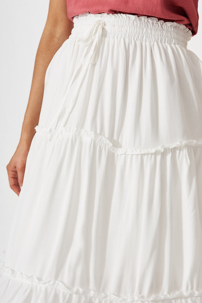 Hidie Midi Skirt In White Lace - detail