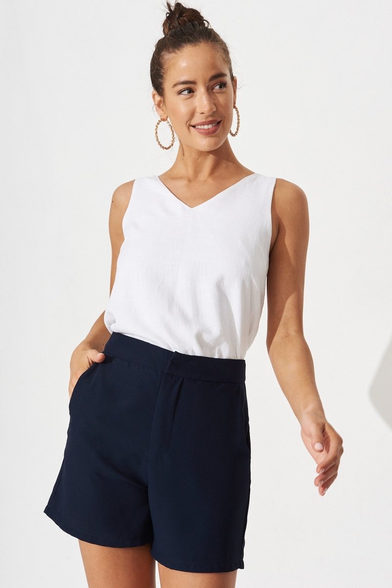 Cessnock Shorts In Navy - St Frock (Dev)