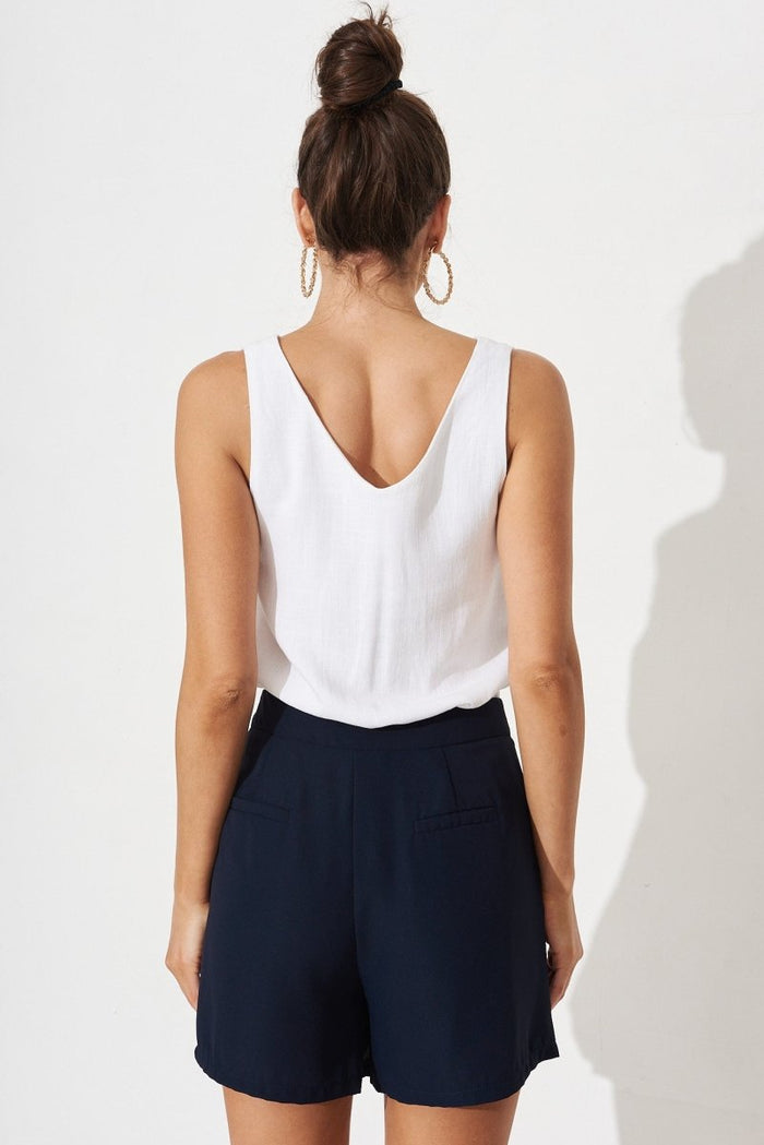 Cessnock Shorts In Navy - St Frock (Dev)