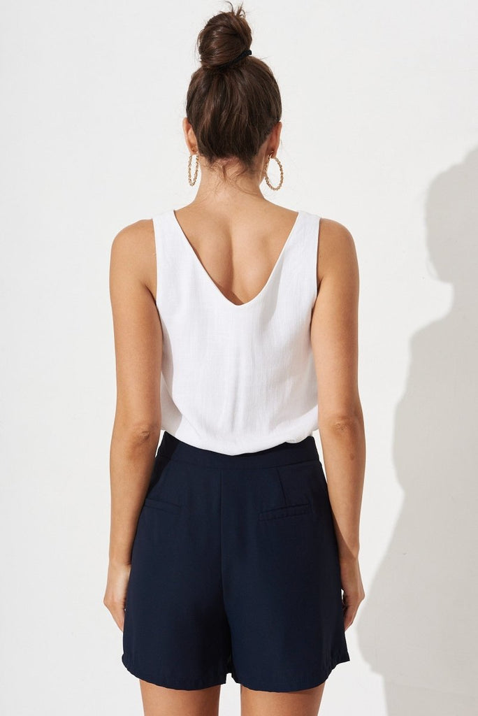 Cessnock Shorts In Navy - St Frock (Dev)
