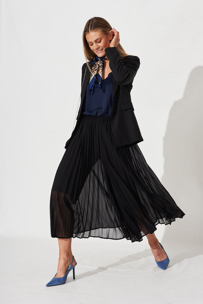 Karelle Culotte Pants In Black Pleated - Full Length