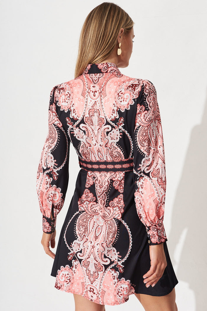 Amore Dress In Black With Red Print - back