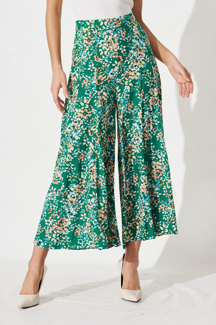 Effenty Pants In Green With Beige Floral - front