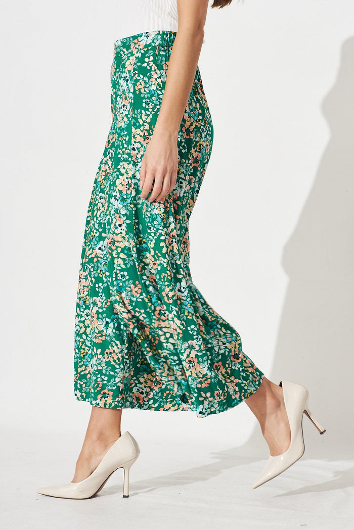 Effenty Pants In Green With Beige Floral - side
