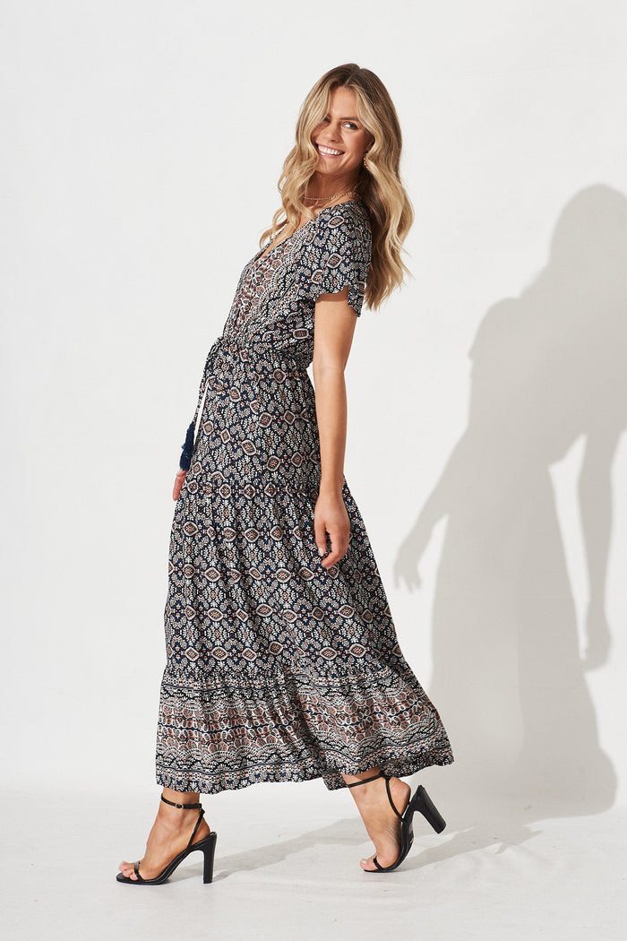 Elxi Maxi Dress In Navy With White Boho Print - side
