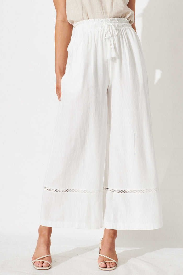 Amelia Pants In White Linen Blend - front