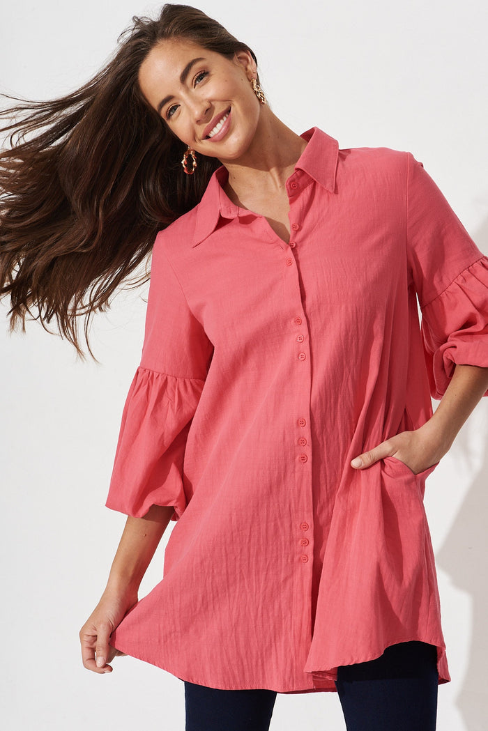 Vida Smock Tunic In Fuschia - front