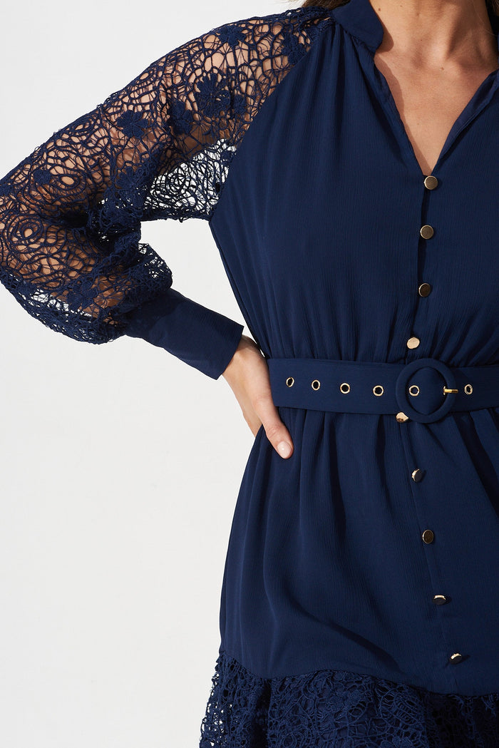 Alannah Dress In Navy Lace - detail
