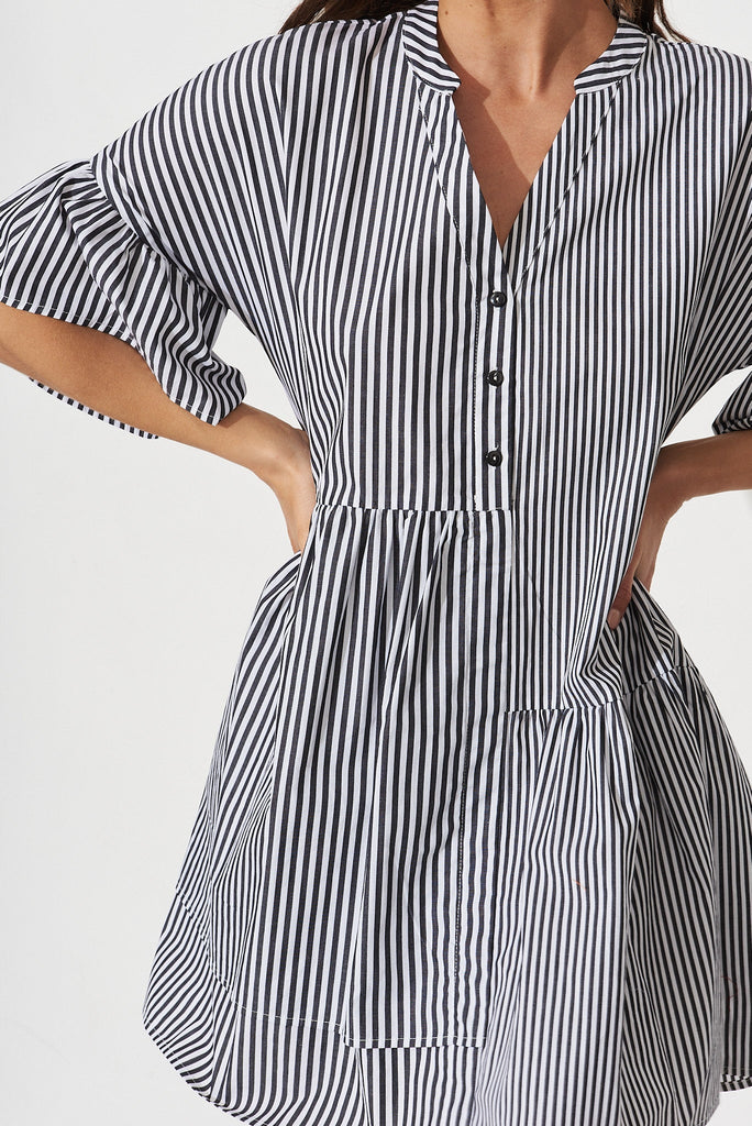 Rasta Smock Dress In Black And White Stripe - detail