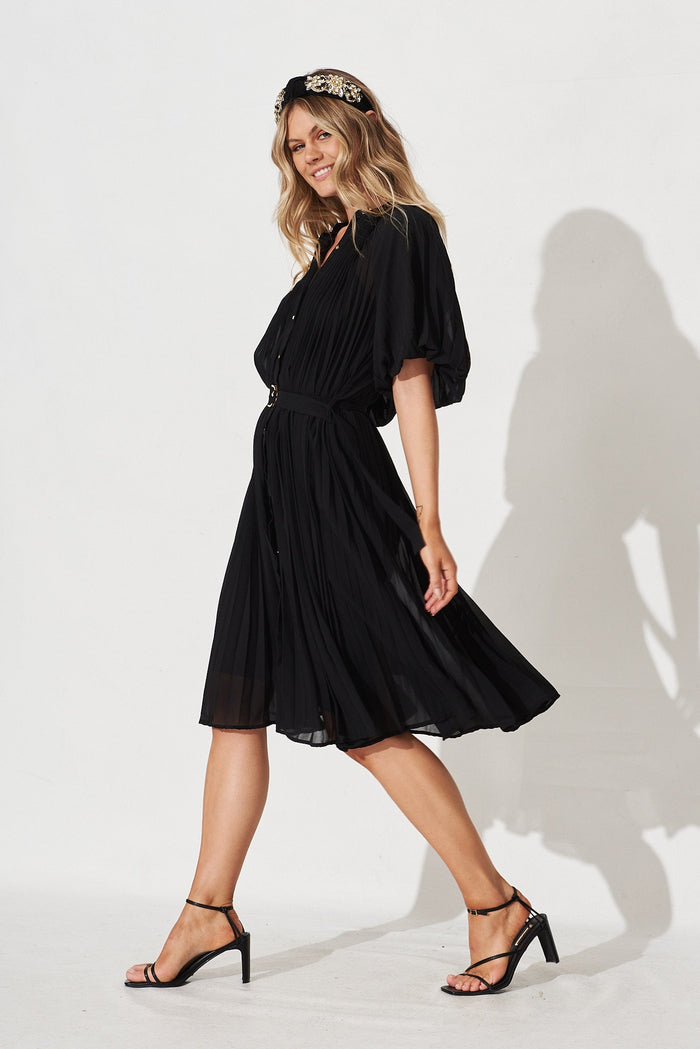 Keshi Midi Shirt Dress In Black - side