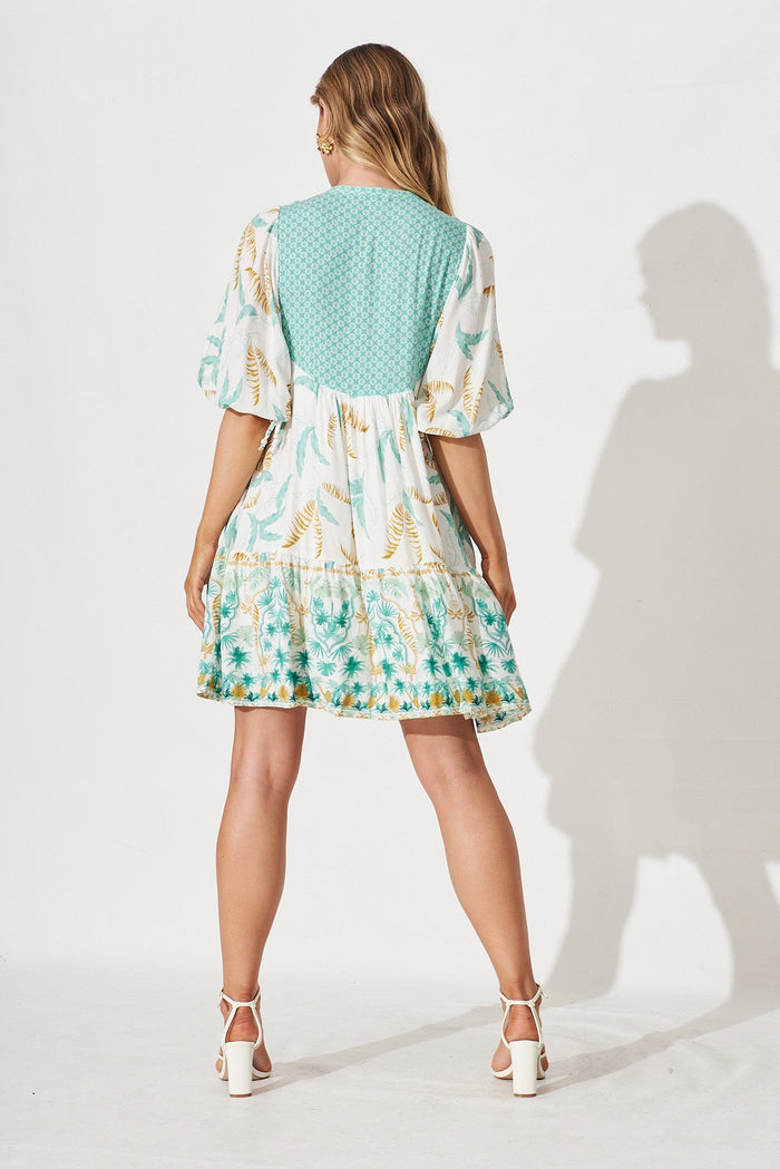 Aine Dress In White With Green Tropical Leaf - back