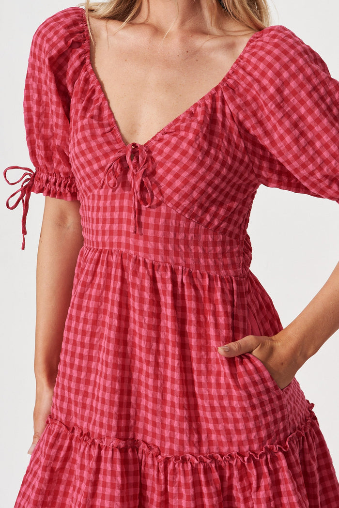 Tayah Midi Dress in Hot Pink - detail