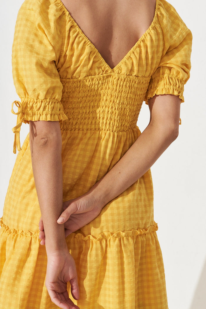 Tayah Midi Dress In Yellow - back
