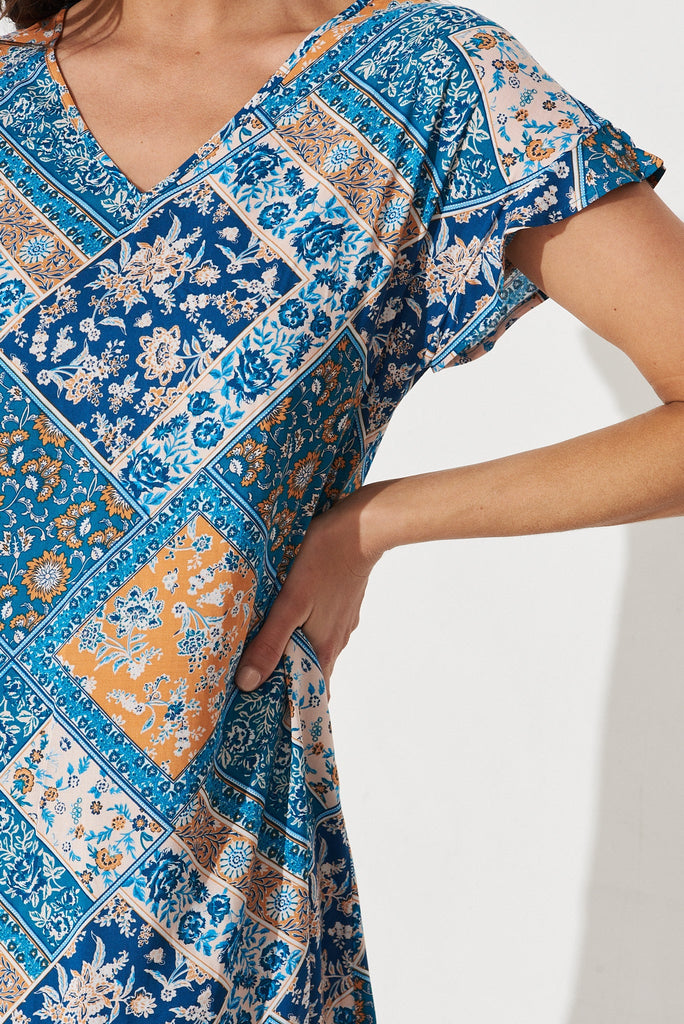 Jacoba Shift Dress In Navy And Blue Tile Print - detail