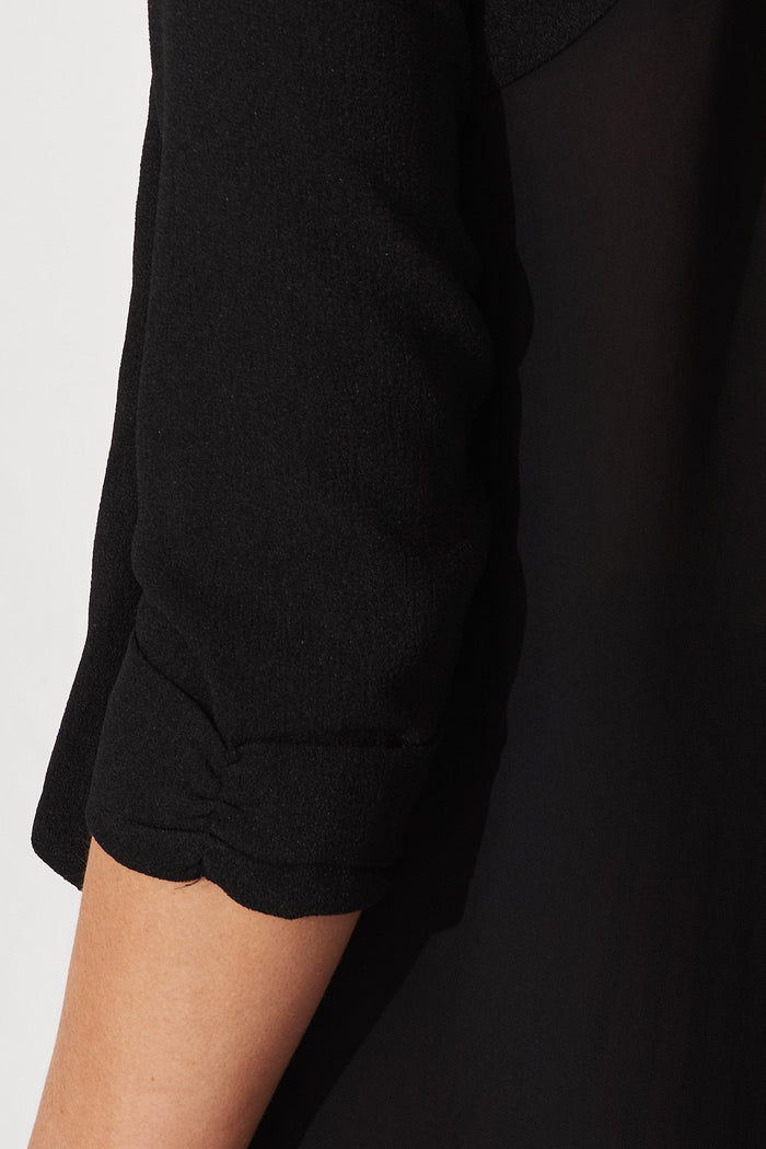 Jackly Bolero In Black - detail