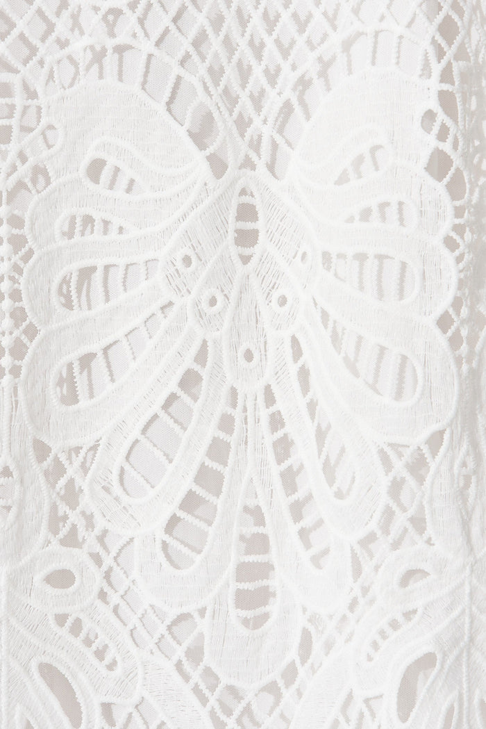 Tillie Lace Maxi Dress In White - fabric