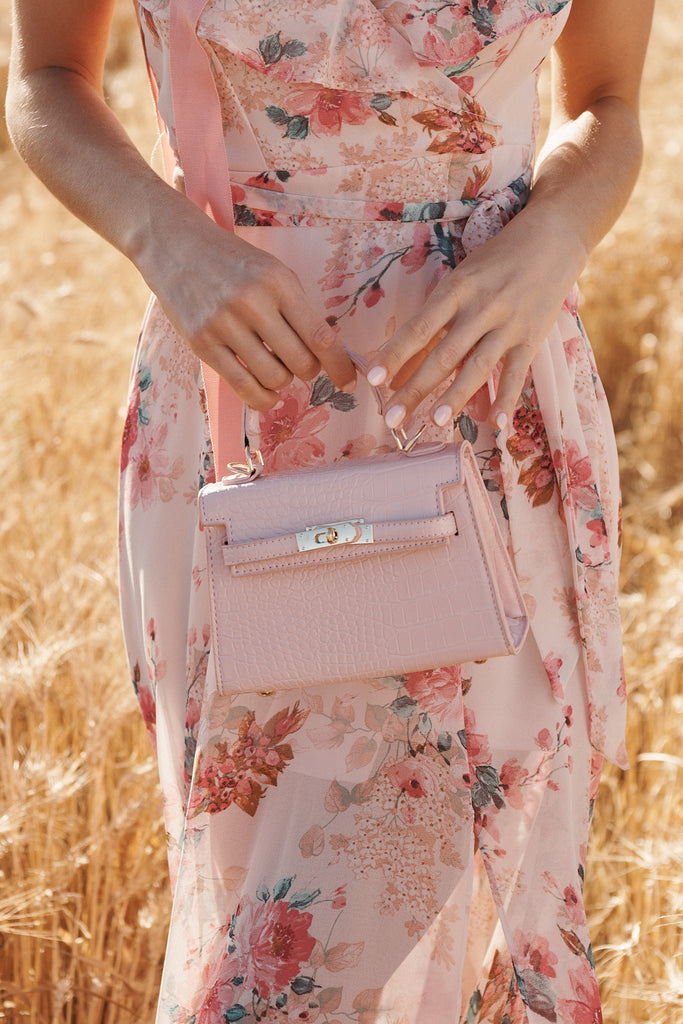 August + Delilah Partis Sling Bag In Pink Textured - St Frock (Dev)