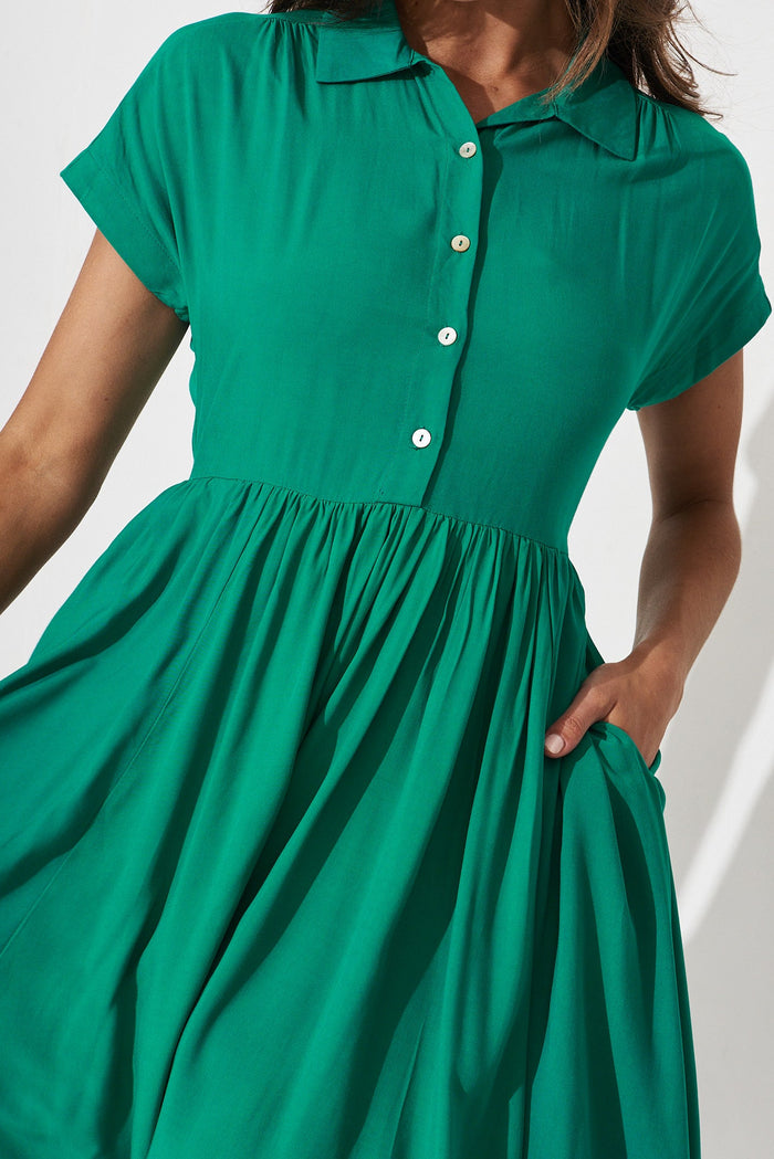 Birdie Shirt Dress In Green - St Frock (Dev)