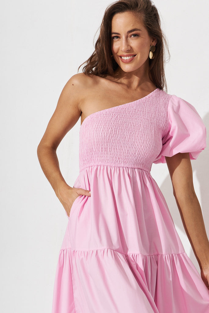 Shaneen Midi Dress In Pink - front