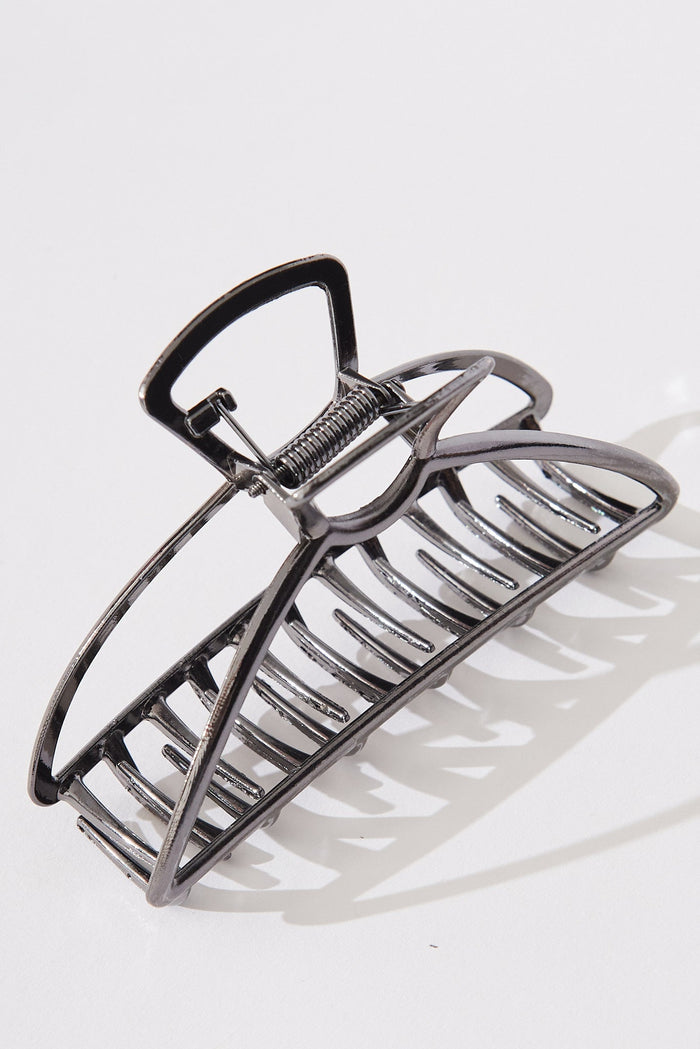August + Delilah Beth Hair Claw In Steel Grey - front