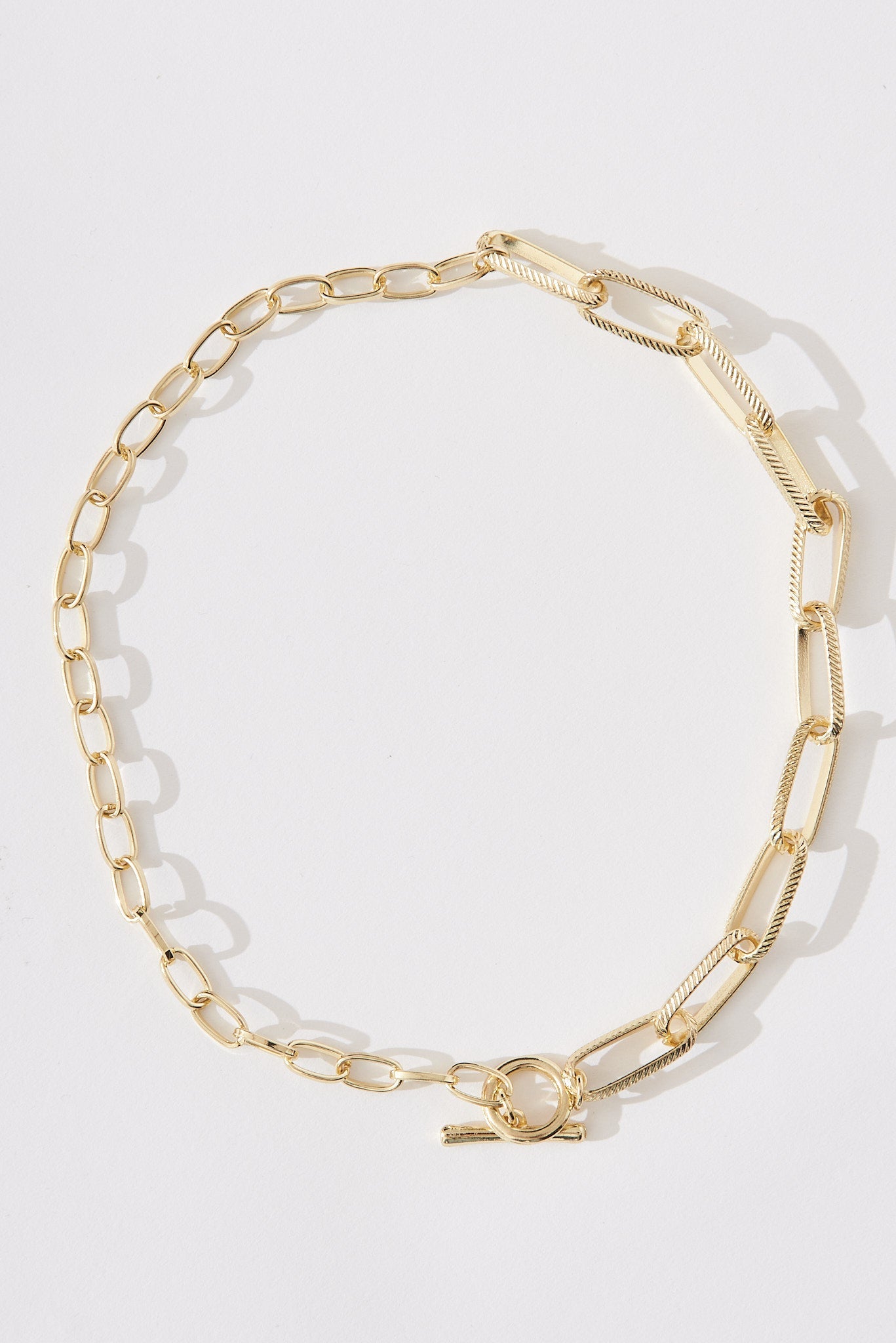 August + Delilah Nique Necklace In Gold - front