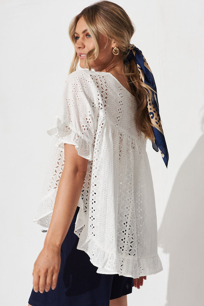 Lennon Top In White Lace Cotton - side