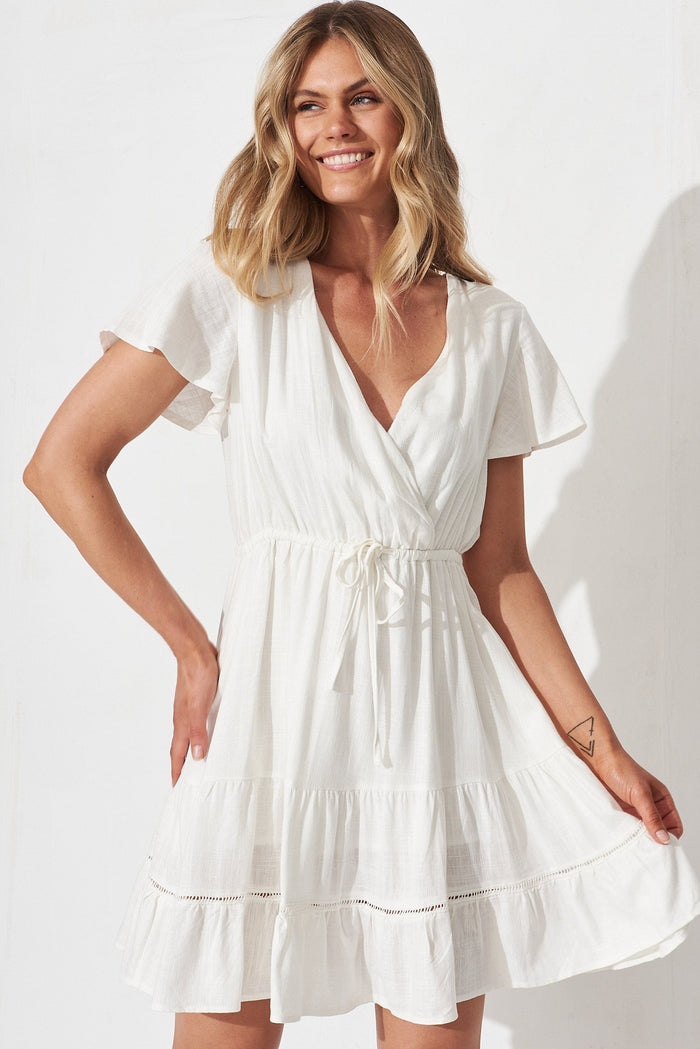 Kessia Dress In White Linen Blend - front