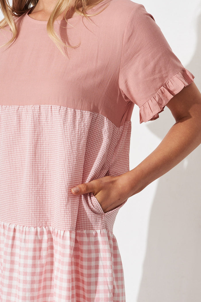 Recess Smock Dress In Pink Gingham Linen Blend - detail