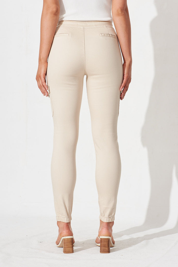 La Rochelle Cargo Pants In Beige - back