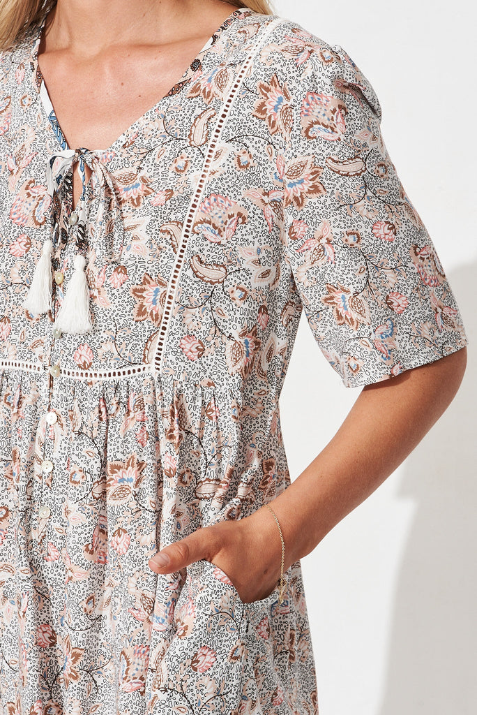 Shake It Out Dress In Cream With Pink Paisly - detail
